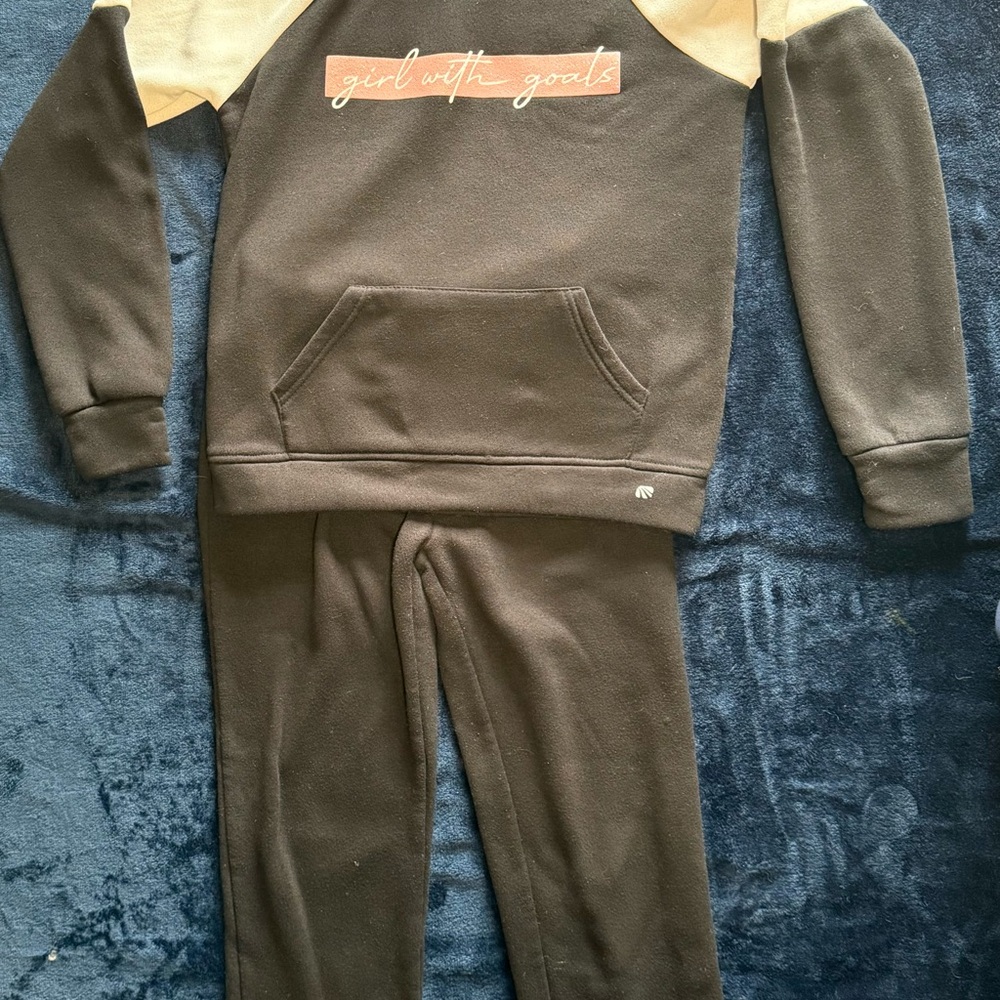 Marika Black Textured Activewear